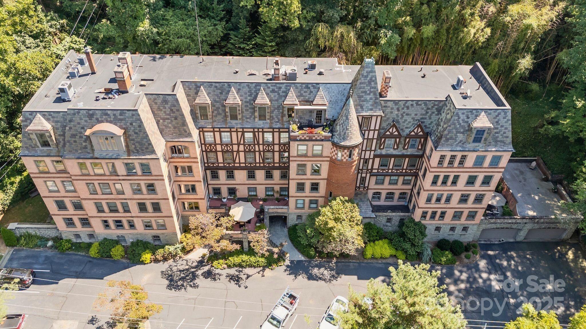 Photo of Longchamps Condos Unit B9