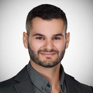 Photo Headshot of David Vazquez