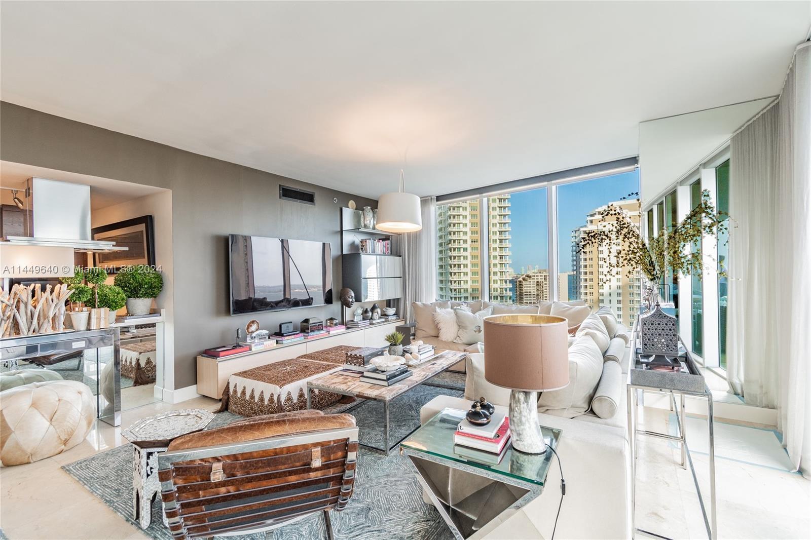 Photo of ICON Brickell Tower 2 Unit 1701