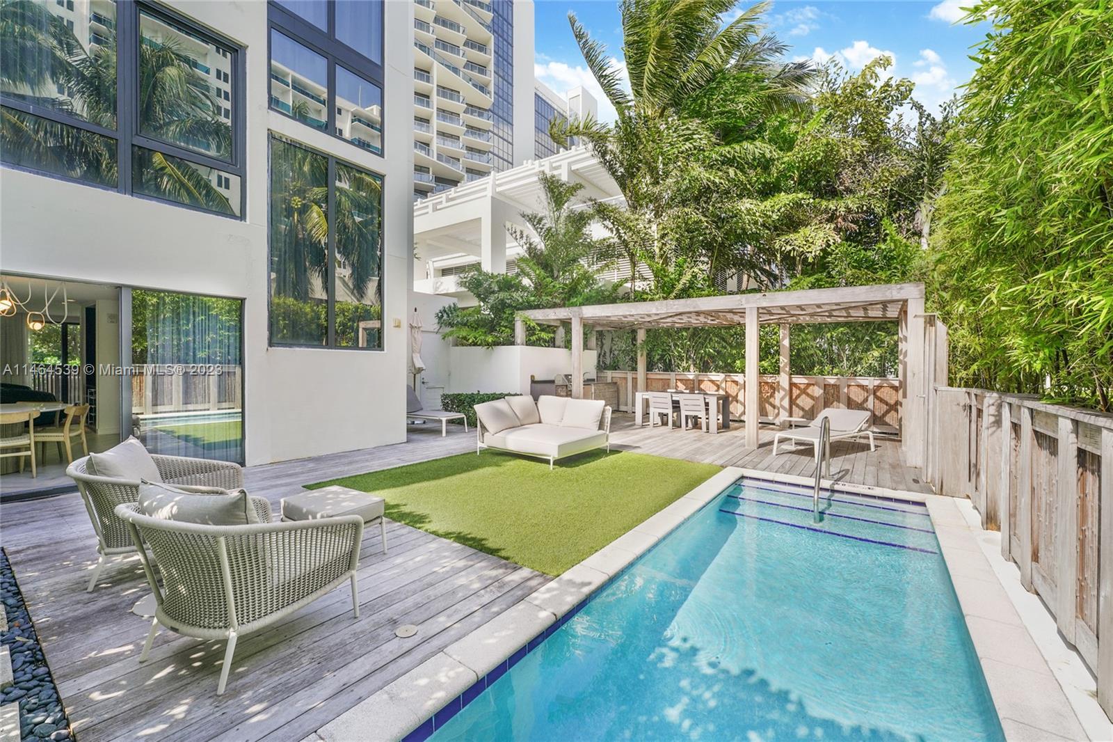 Photo of W Hotel and Residences South Beach Unit Bungalow 1