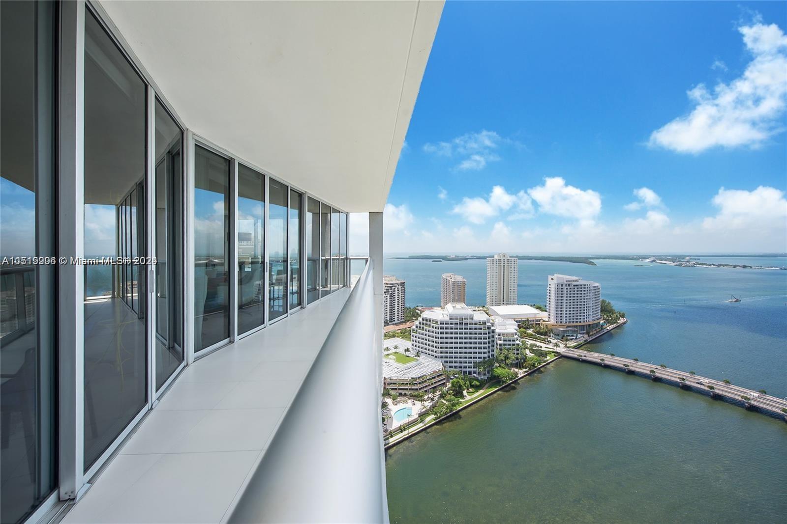 Photo of ICON Brickell Tower 2 Unit 3301