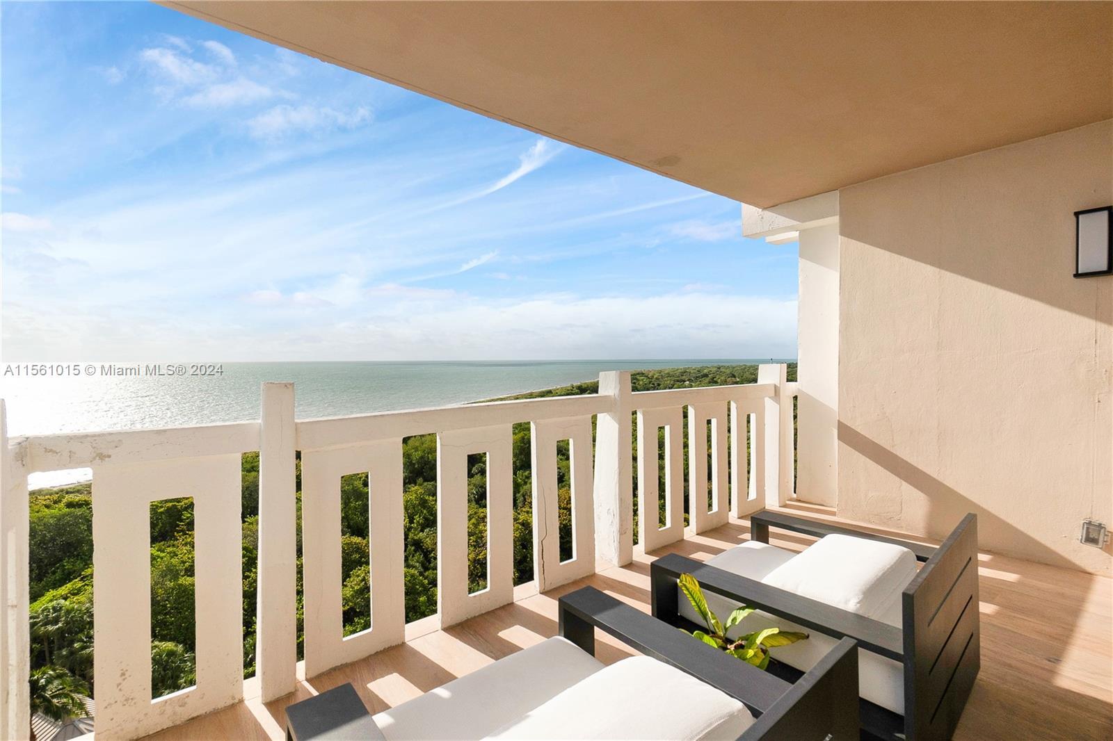 Photo of Towers of Key Biscayne Tower 2 Unit D1207