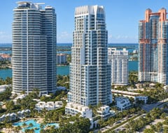 Continuum North Tower, 50 S Pointe Dr, photo 1 of 1